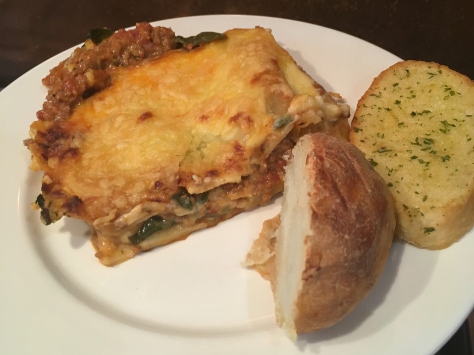 Lasagne with Potatoes and Garlic Bread